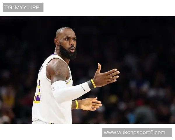 詹姆斯回应狄龙被逐事件称这是技术犯规我也曾遭遇类似判罚